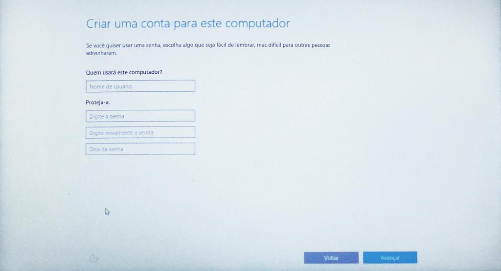 Aguarde enquanto o Windows cria e configura a sua conta. Após isso seu computador estará pronto para o uso.