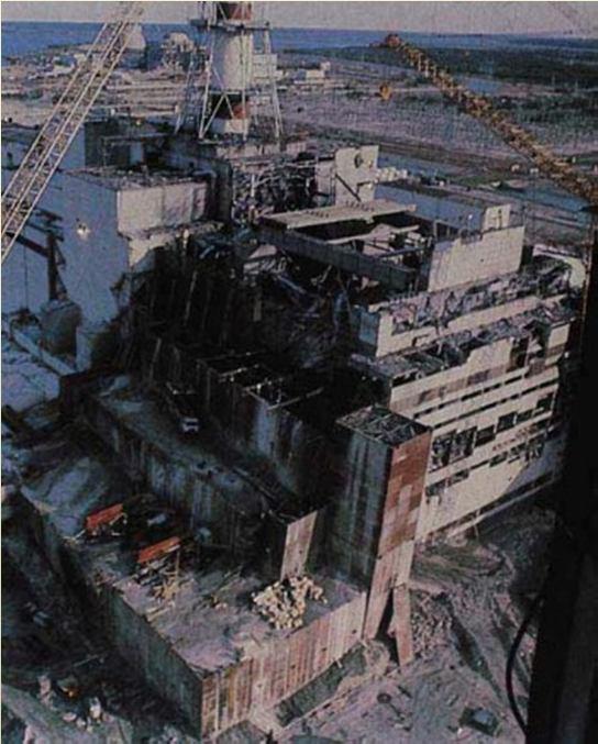 O DESASTRE DE CHERNOBYL 1986 APÓS UM ACIDENTE EM UM REATOR NA ANTIGA UNIÃO SOVIÉTICA NA CIDADE