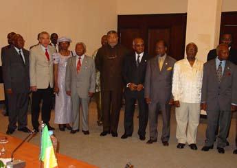 organizações parceiras, o simpósio da ASI teve lugar em Bamako, entre 5 e 8 de Junho de 2005.