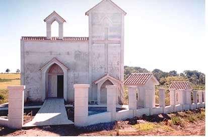 No dia 24 de outubro de 2004, com a obra totalmente pronta, aconteceu a inauguração oficial com a 1ª Peregrinação em honra a São Pio.