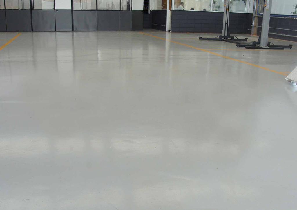 Acrilcura DRY Cura química base água, não formadora de película, composta de resinas especiais, para pisos e pavimentos de concreto.