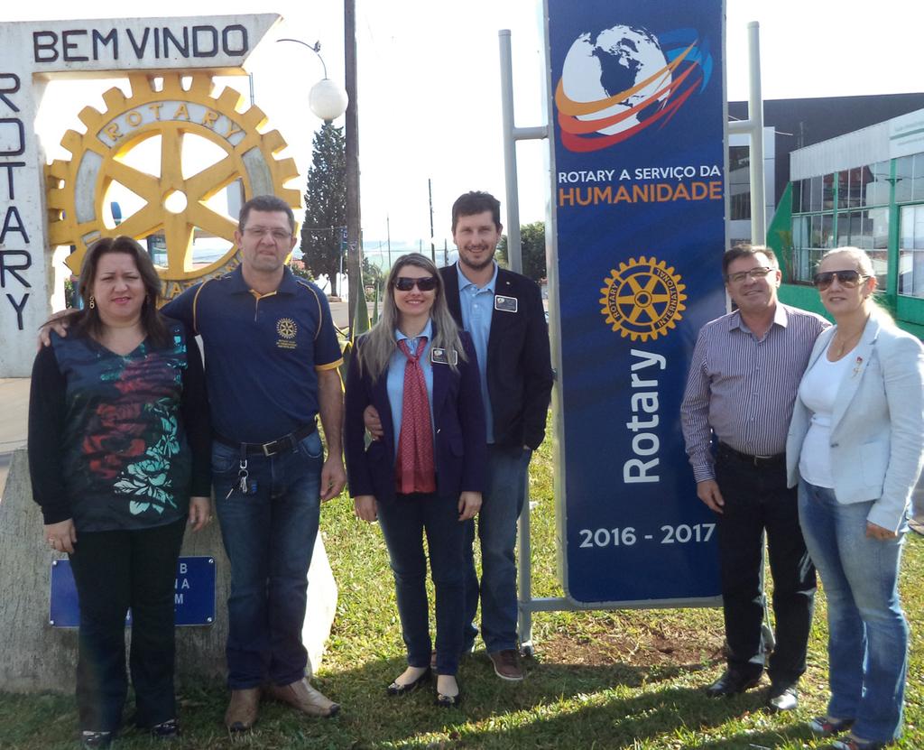 Club Constantina, onde na Praça Getúlio Vargas, com o apoio da Casa da Amizade, ocorreu o evento que iniciou às 9 horas da manhã e finalizou às 5 da tarde.