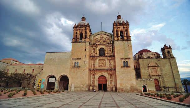 México Senhora de Guanajuato (1671) e também o Templo de San Diego. Após visitas seguimos tempo livre para caminhar pela Cidade Iluminada, jantar no restaurante Casa Valadez.