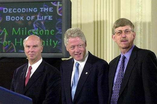 Sequenciamento do Genoma Humano - 2000 O rascunho do livro da vida foi anunciado na casa branca Clinton A finalização do projeto genoma irá revolucionar o diagnóstico,