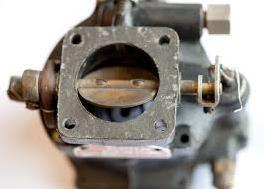 Carburação e Injeção O Carburador É a unidade formadora de mistura.
