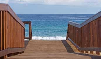 www.pestana.com Pestana Porto Santo Beach Resort & Spa ***** 3 dias desde 455 Porto Santo Localizado sobre a espetacular praia de areia dourada do Porto Santo com uma extensão de 9km, rodeado de 30.