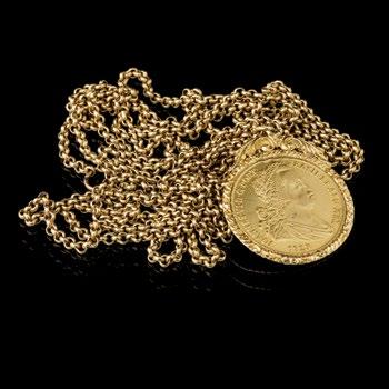 747. CORDÃO COM MOEDA Português, do séc. XIX. Pendente em ouro, contendo peça de 6400 Reis de D. João VI, em ouro, de 1823. Peso aprox.: 112,20 gr. 3,000/4,000 748. D. MARIA I E D.