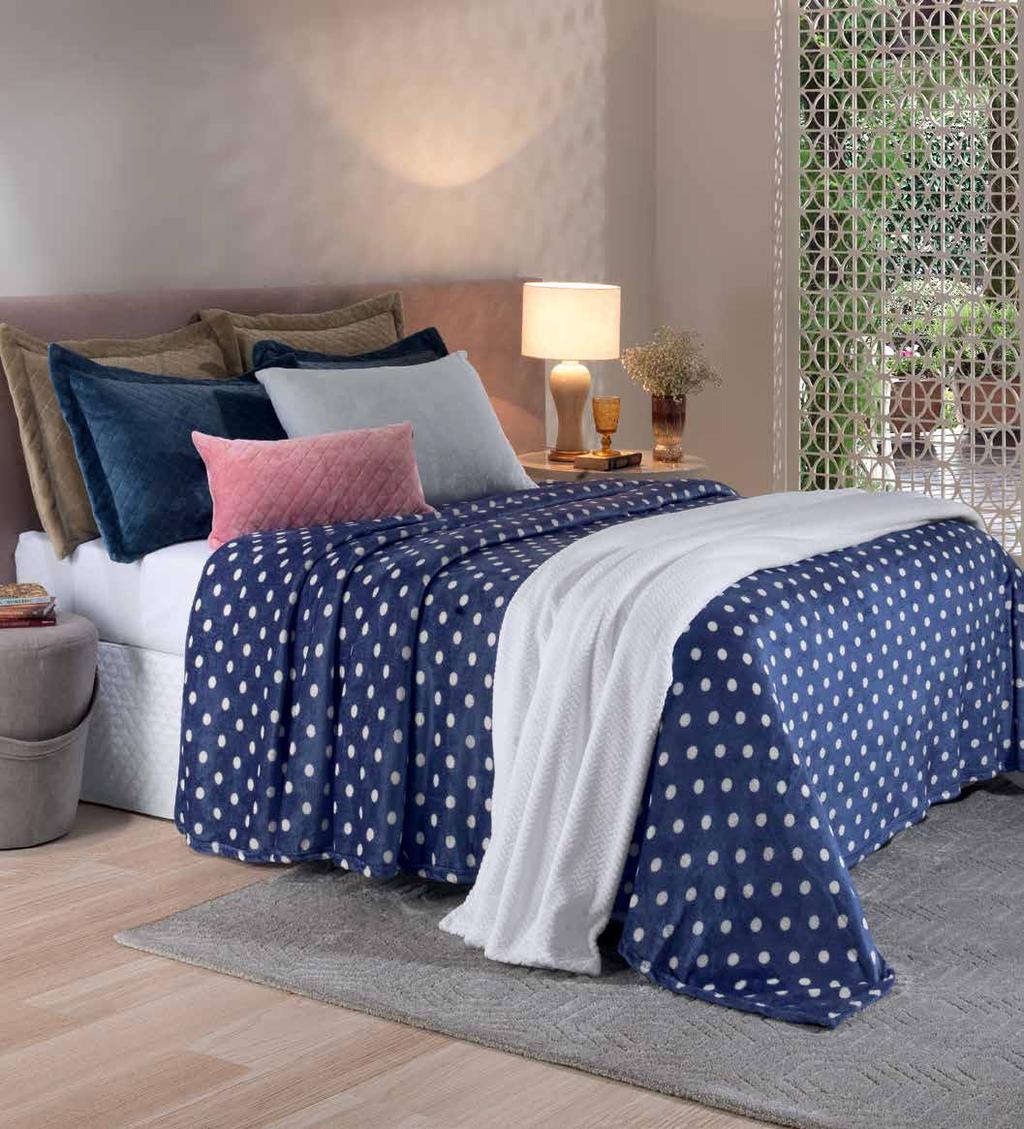 1021 - Dots Navy Cobertor Plush