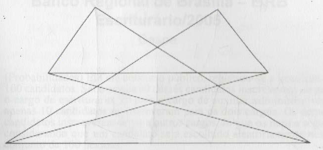 81 (Geometria) Analise a figura abaixo. O maior número de triângulos distintos que podem ser vistos nessa figura é: a) 20. b) 18. c) 16. d) 14. e) 12.