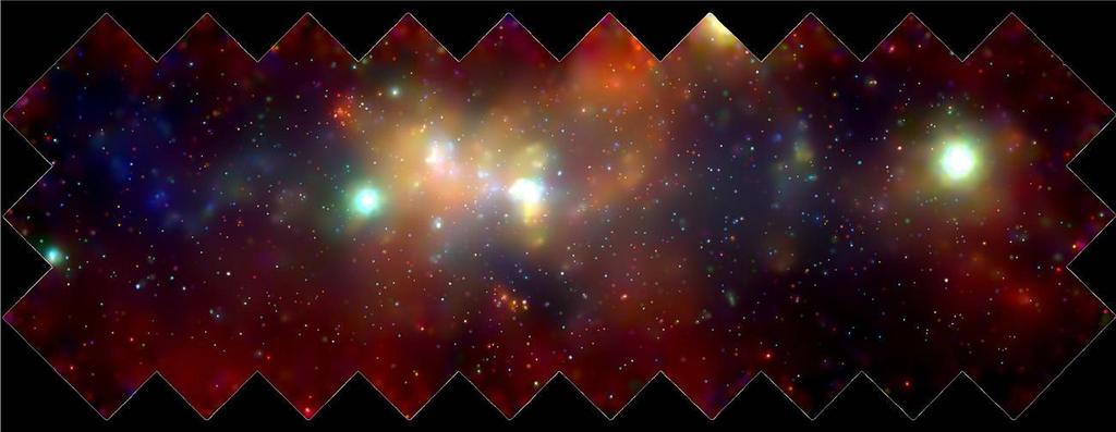 Mosaico de imagens da região central da Galáxia em raios X obtidas pelo