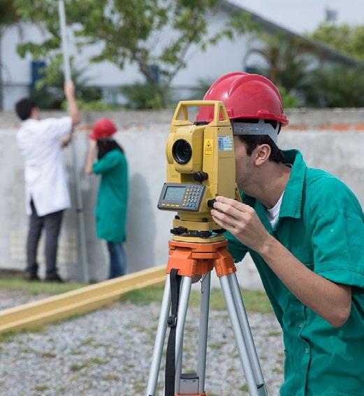 O portfólio, repleto de conhecimentos técnicos, é composto por cursos presenciais ou a distância.