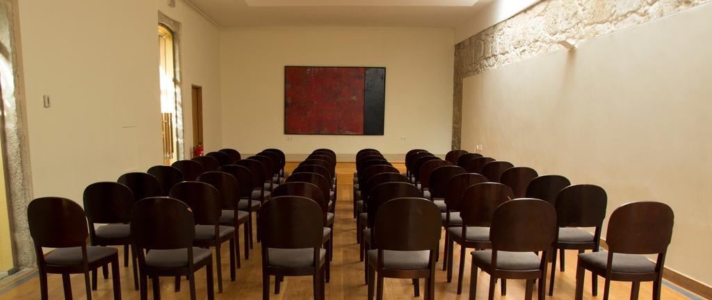 Auditório Salão Boeira Com estilo contemporâneo é um espaço polivalente para eventos corporate. É combinável com o Salão Boeira.