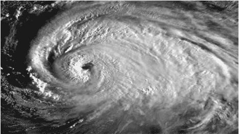 Ciclones: Hemisfério Norte Hemisfério Sul Furação Isabel,EUA (2003)