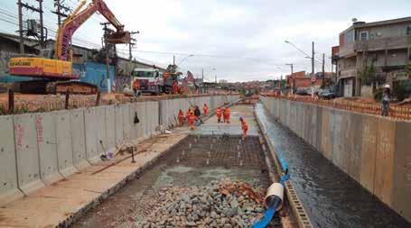 XX Em junho deste ano duas frentes de obras foram retomadas pela Prefeitura de Osasco: a canalização do Braço Morto do Rio Tietê e a construção da UBS do Rochdale comtemplados pelo projeto, bem como