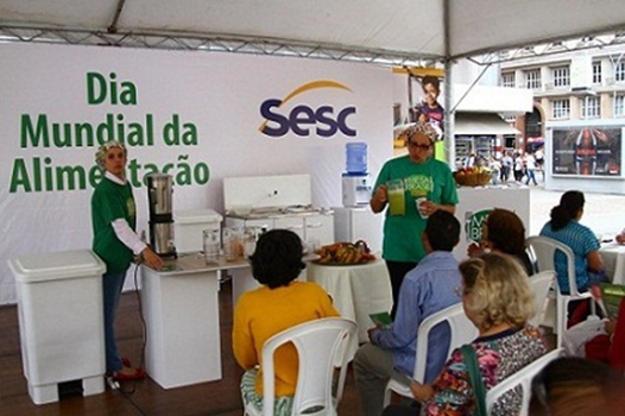 Meio: Portal do Holanda Editoria: Amazonas Hora: 13:49h Data: 13/10/15 Sesc AM realiza ações no Dia Mundial da Alimentação Receitas que aproveitam integralmente os alimentos serão preparadas Na