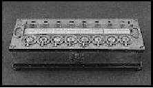 1642 Primeira Máquina de Calcular Em 1642, seguindo a linha histórica e lidando com "engenhocas" mais sofisticadas, o físico, matemático e filósofo francês Blaise Pascal, cria a primeira máquina de