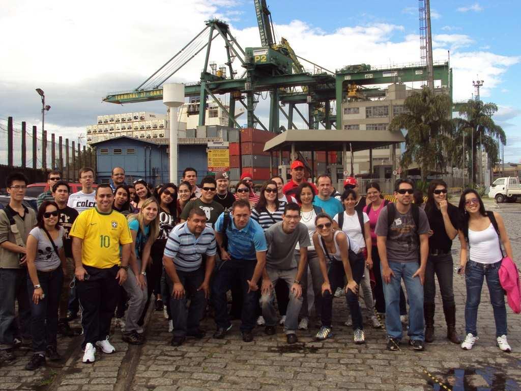 P á g i n a 51 Turmas de Logística Durante a visita técnica, que aconteceu no dia 05 de Junho, os estudantes