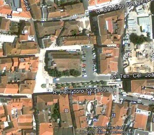Figura 13 Local 2 Lateral da Igreja de São Pedro, em Torres Vedras (Fonte: imagem do Google Earth a partir da indicação