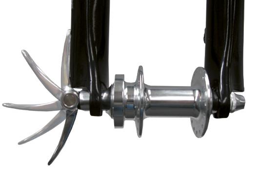 Sistemas secundários de retenção da roda da Frente Muitas bicicletas têm forquetas que utilizam um sistema secundário para retenção da roda da frente, para prevenir o desengate da roda se o sistema