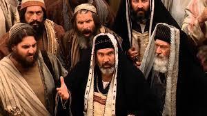 JESUS RECONHECIDO COMO MESTRE Na entrada triunfal de Jesus em Jerusalém, o povo gritava aclamando Jesus como Rei e Salvador, então os fariseus enciumados pediram a Jesus que ordenasse que seus