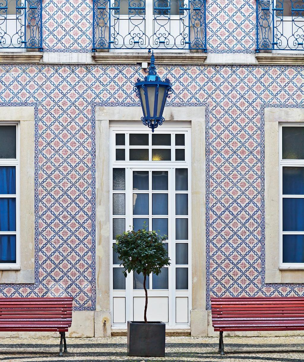 lisboa porcellanato & paredes Essa coleção é inspirada nas antigas azulejarias decoradas, originárias de Lisboa.
