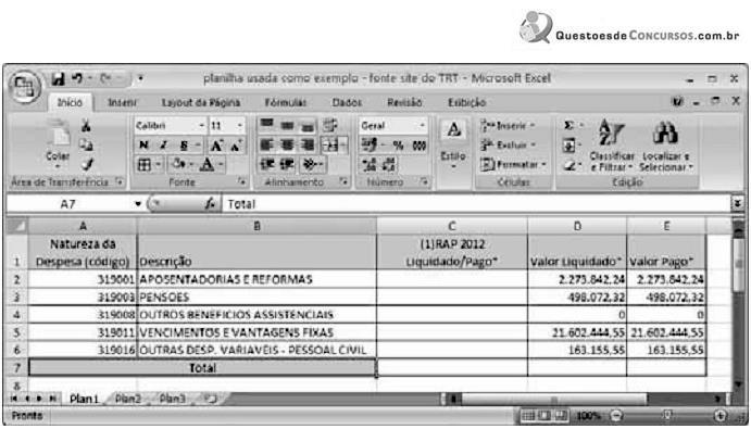 No Windows 8, o modo de suspensão, por meio do qual é possível manter o computador em estado de baixo consumo de energia, possibilita o retorno rápido ao ponto do trabalho, sem apresentar risco de