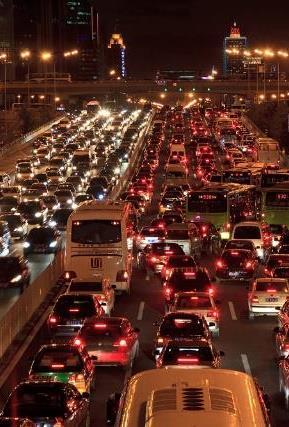 2-3. Desafios do Trânsito no Brasil Custo do congestionamento O peso econômico