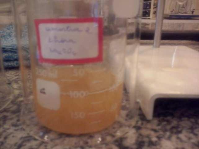 Apesar de um excesso de álcool ser utilizado na reação, que foi uma relação 6:1 metanol/óleo, apenas 3 mols são efetivamente utilizados na reação produzindo 1 mol de glicerol e 3 mols de ésteres.