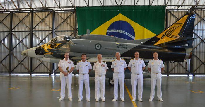 ComForAerNav recebe visita do Chefe do Estado-Maior da Armada portuguesa O Comando da Força Aeronaval (ComForAerNav) recebeu, no dia 3 de novembro, a Visita Oficial do Chefe do Estado-Maior da Armada