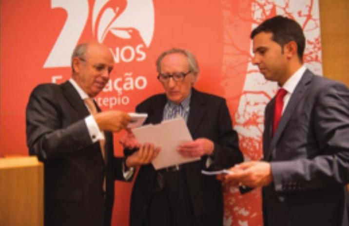 RELATÓRIO E CONTAS 2016 Na área do Envelhecimento destaca-se o apoio dado à Associação Portuguesa de Psicogerontologia, permitindo a continuidade do Prémio Envelhecimento Ativo, Dr.