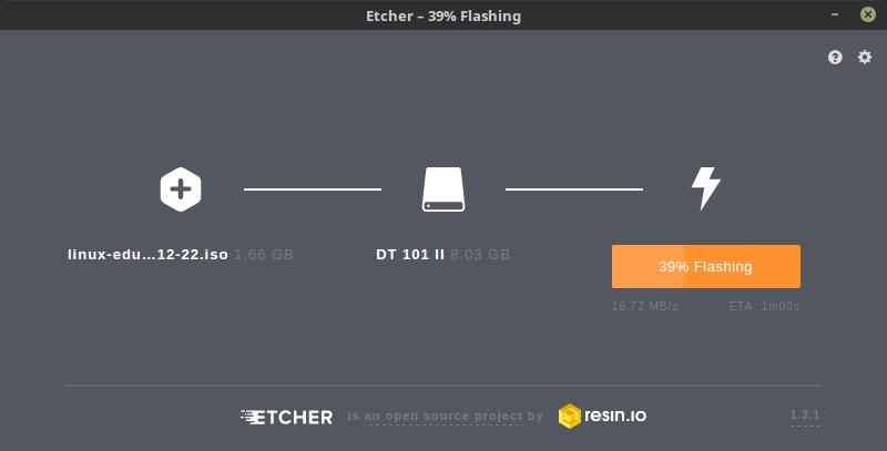 2.2 No Windows Devido a ausência de ferramentas embarcadas no Windows, é necessária a instalação do etcher. Baixe o arquivo.exe no website, execute-o, e siga as instruções do instalador.