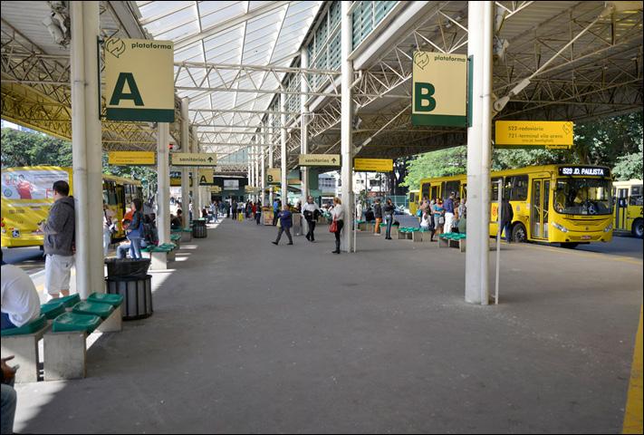 EDIÇÃO 21 FEVEREIRO, 2016 BOLETIM DOS FÓRUNS INFORMATIVO MENSAL DO FÓRUM NACIONAL E DOS FÓRUNS REGIONAIS DE SECRETÁRIOS E DIRIGENTES PÚBLICOS DE MOBILIDADE URBANA Teminal de ônibus em Jundiaí Foto: