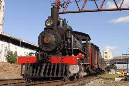 Em Cruzeiro-SP os trabalhos continuam concentrados na locomotiva 415 e em Passa Quatro-MG as operações ocorrem normalmente.