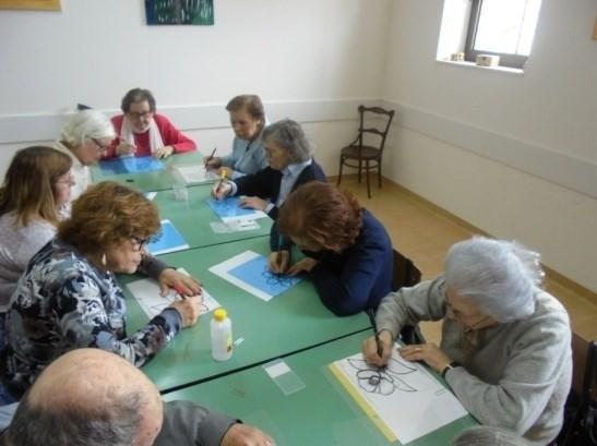 Page 1 Projecto: Camélias, da natureza à arte A equipa técnica do Centro Comunitário da AETP aceitou o desafio