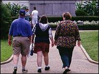 Etiologia da Obesidade ü Pais obesos 80% chance ü 1 pai obeso 40% chance ü 50% crianças obesas