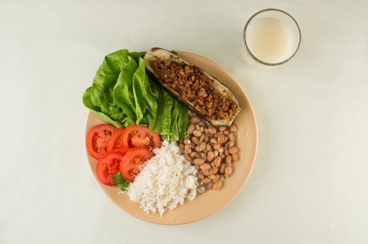 Feijoada, arroz, vinagrete de