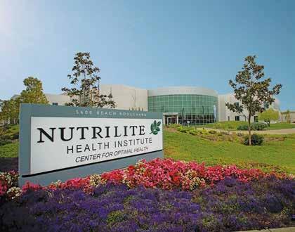 Abrimos o caminho com a NUTRILITE. Como tudo começou Na década de 1920, o fundador de NUTRILITE, Carl F. Rehnborg, descobriu que os nutrientes nas plantas eram importantes para a nutrição humana.