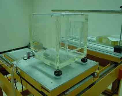 Fantoma de água Humidade relativa: instrumento padrão calibrado no laboratório secundário (TAP).