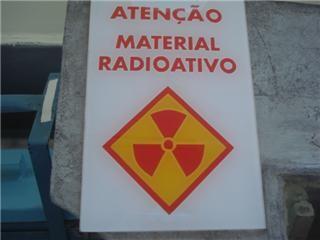 Entretanto, nem todos os elementos radioativos pdem ser utilizados em medicina nuclear; há parâmetros que determinam quais radionuclídeos específicos possam ser empregados pra fins médicos tais como