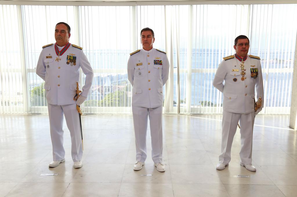 Contra-Almirante Mello assume a Diretoria de Aeronáutica da Marinha No dia 30 de março, no Salão Nobre do Edifício Barão de Ladário, foi realizada a cerimônia de transmissão de cargo de Diretor de