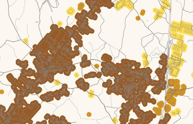 com dinâmica urbanística e com identidade própria. O exemplo paradigmático desta situação é a ocupação ao longo da EN8.