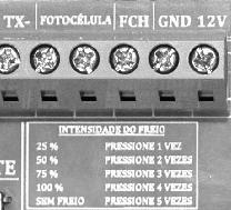 Ao atingir o fim de curso aberto (FA ) o led ST começará a piscar em intervalos de 1 segundo, deixe transcorrer o tempo desejado para o valor de pausa e dê o comando novamente.