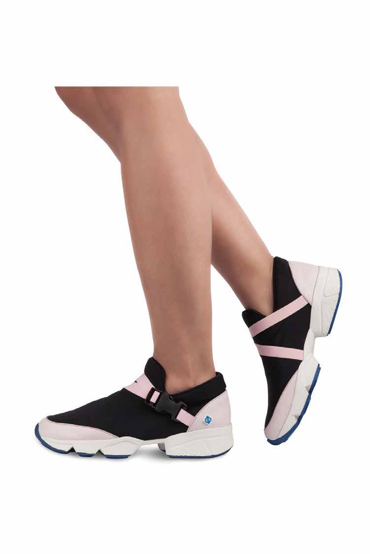 SPORT LINE BORDALO A gáspea em neopreno ajusta-se ao formato do pé. Combinação de cores e materiais muito sport-trendy.