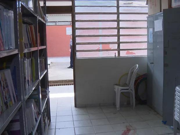 Vigilante é achado morto dentro de escola em Campina Grande (PB) e polícia suspeita de latrocínio Arma, carteira e celular do vigilante foram levadas, em Campina Grande.