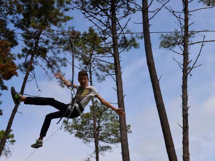 Destinatários Este campo de férias destina-se a crianças e jovens entre os 7 e os 17 anos, nos diversos graus de insuficiência renal crónica, incluindo: Crianças e jovens em pré-diálise Crianças e