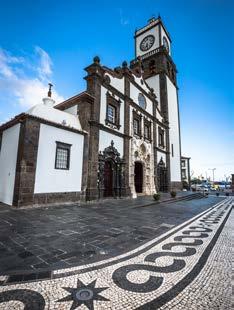 E PARTIDAS DIÁRIAS DE LISBOA E PORTO São Miguel e Terceira são as principais ilhas dos Açores e complementam-se em termos de paisagem e cultura.