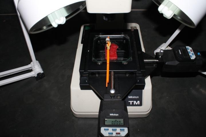 49 Figura 8- Observação no microscópio comparador digital Mitutoyo- TM 505. 4.7.