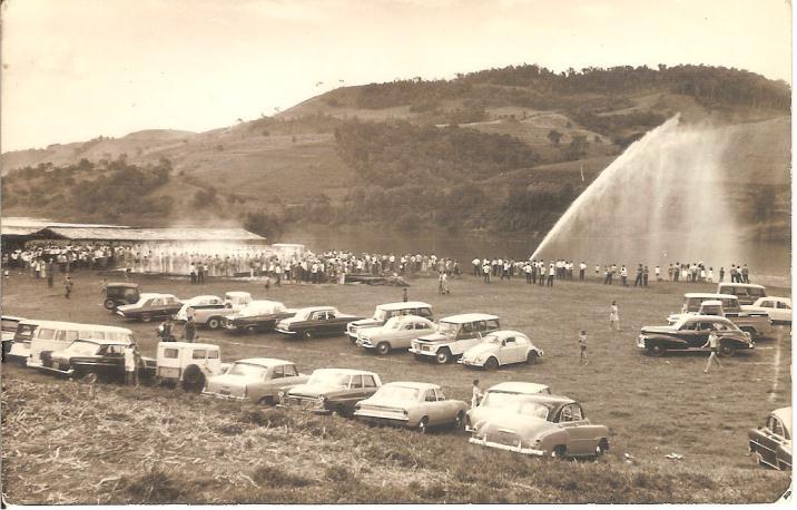 3. RESULTADOS E DISCUSSÕES Analisou-se as imagens de evolução da área turística termal na cidade de Marcelino Ramos que iniciou no ano de 1970 com as primeiras