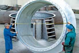 O KALCRET é resistente ao desgaste e fácil de aplicar Revestindo o separador de um moinho de bolas usado em uma planta de cimento, utilizando o KALCRET num diâmetro de 3 200 mm.