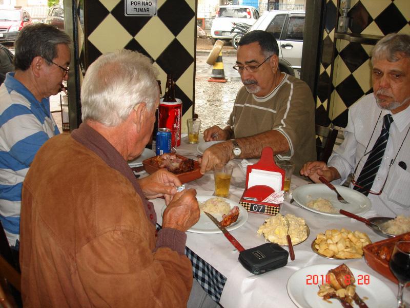 Com organização do Sr.